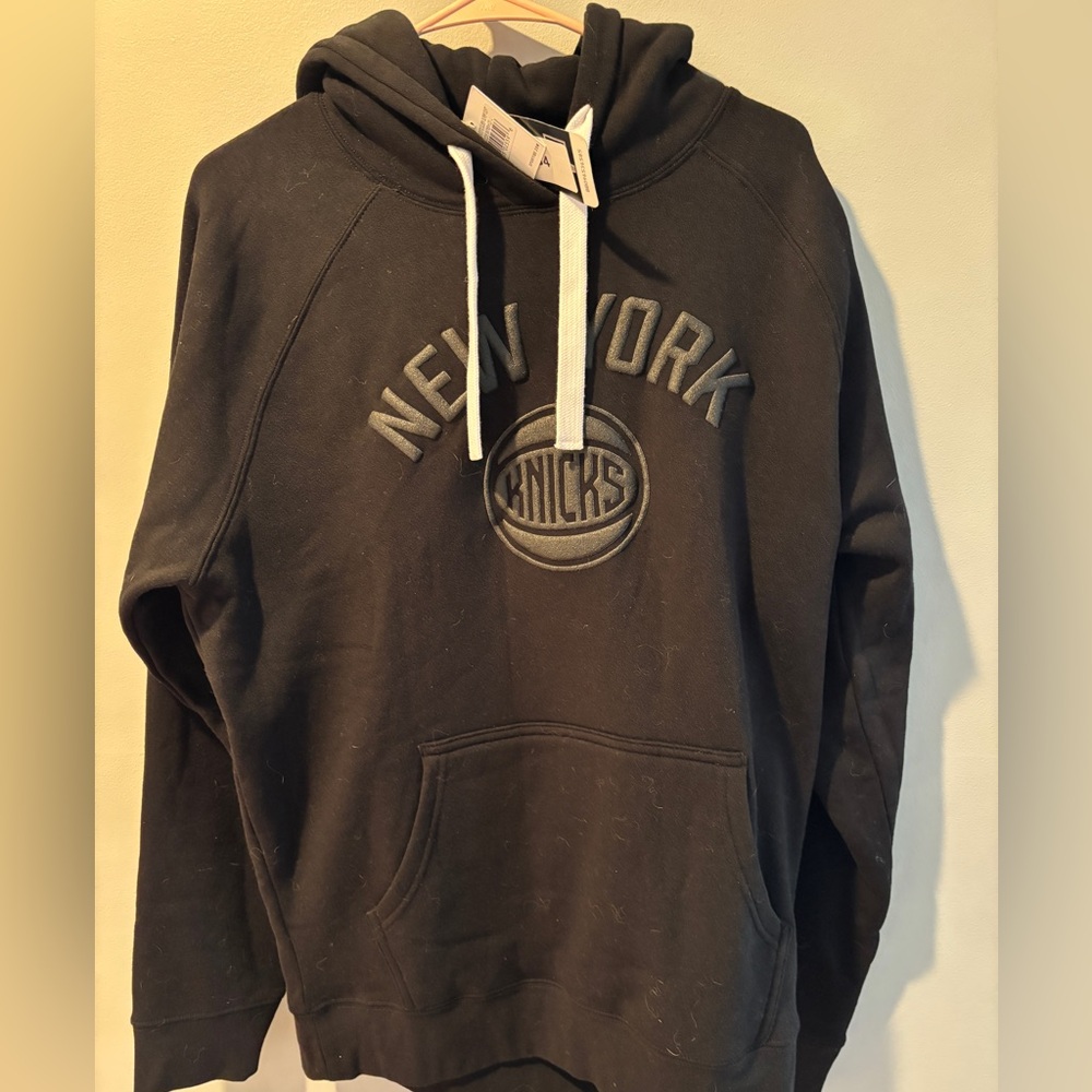 Men’s Large New York Knicks Black On Black Hoodie NWT’s.